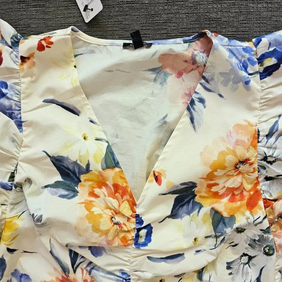 Express Floral V-Neck Flutter Sleeve Ruched Top Multi-Color For Women's Small - Picture 3 of 13